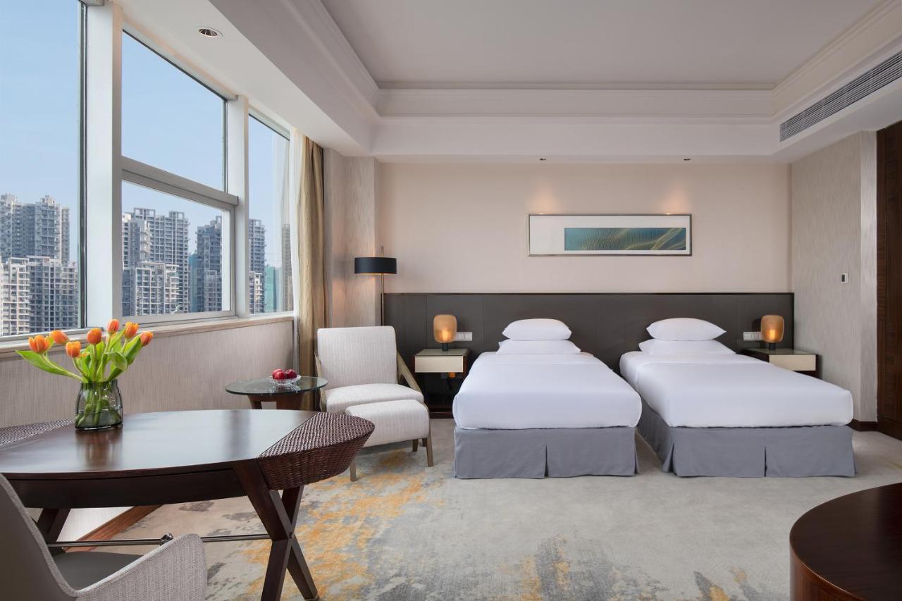 Golden Shining New Century Grand Hotel Beihai Exterior photo