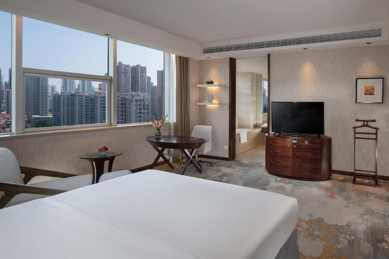 Golden Shining New Century Grand Hotel Beihai Exterior photo